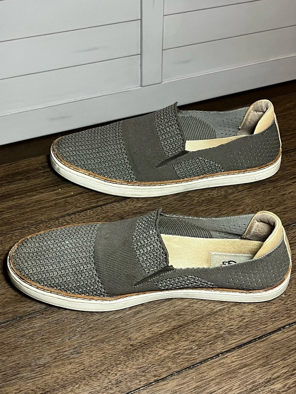UGG knit slip